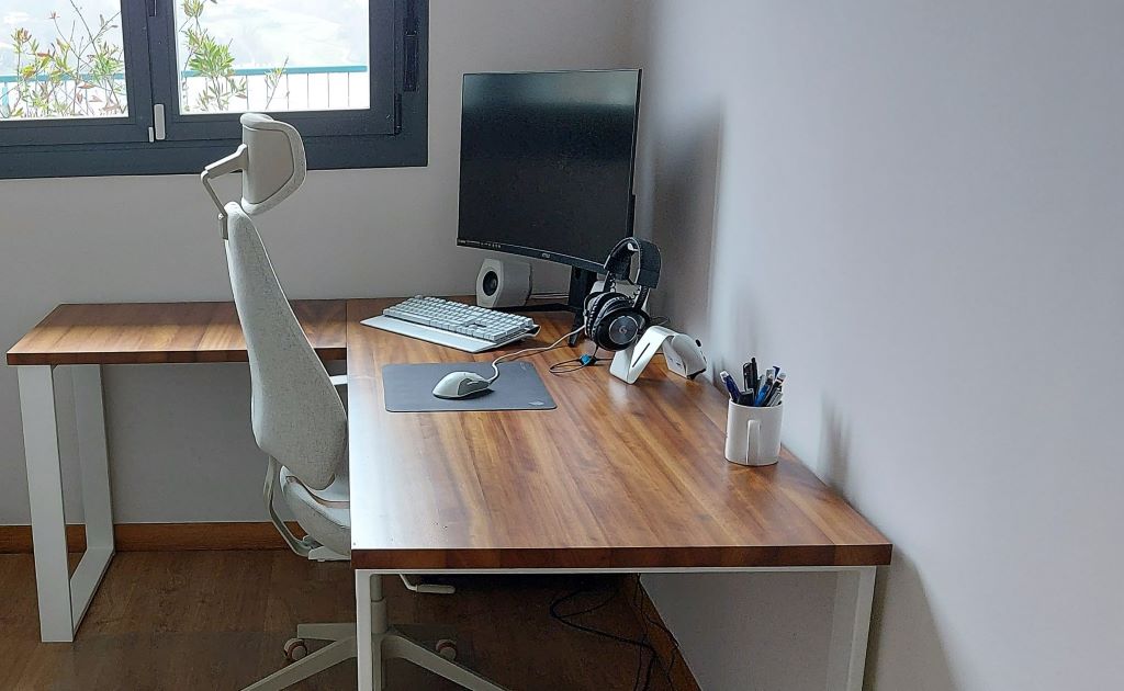 Escritorio fijo Iroko ErgoNatureWood