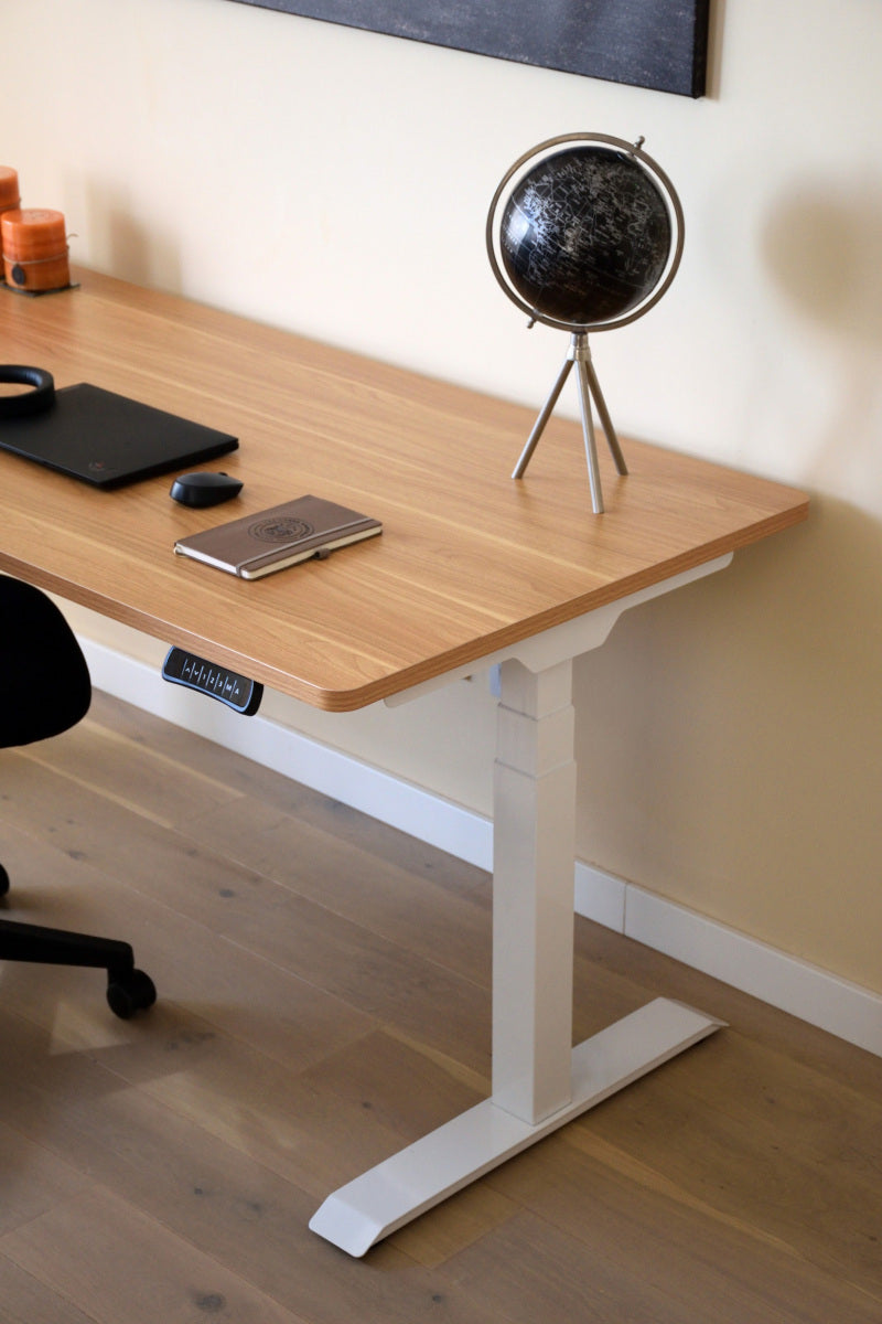 Natural Wood Lift Table - Essential Pine - Beauty