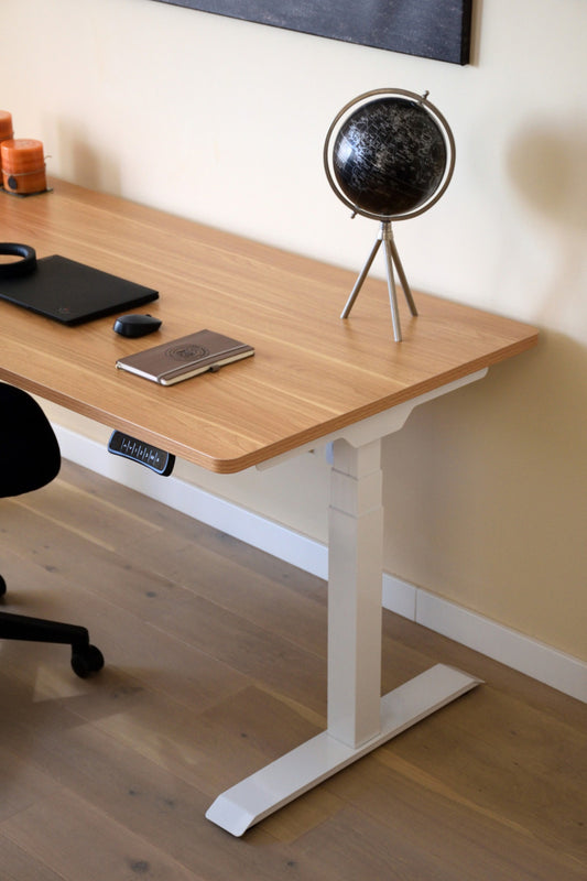 Natural Wood Lift Table - Essential Pine - Beauty