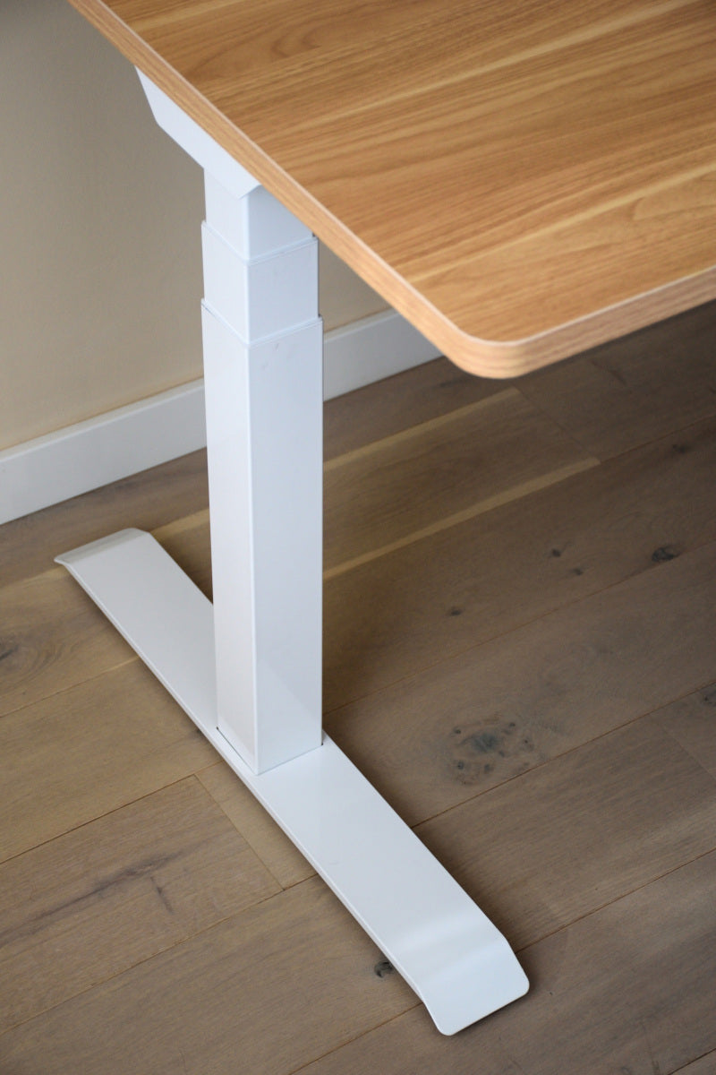 Natural Wood Lift Table - Essential Pine - Beauty