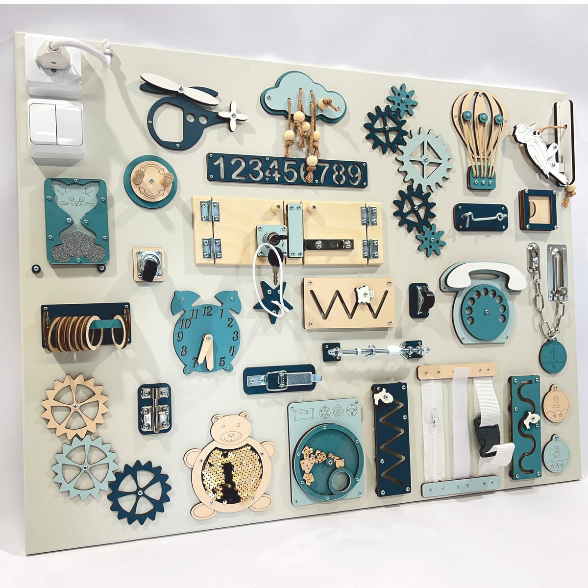 Extra large Montessori sensory busy board (60×80 cm)
