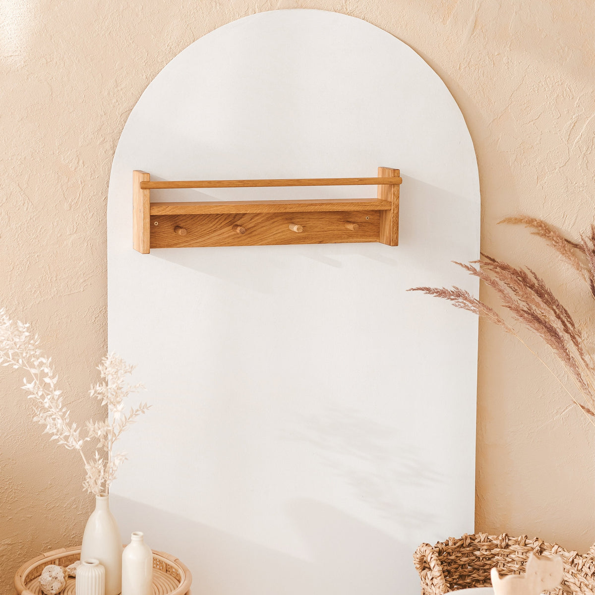 Solid Oak Kids Bookshelf with Rail and 4 Hooks – 58.5 cm