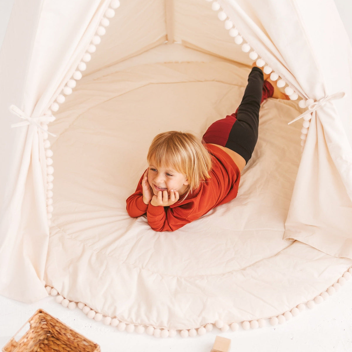 XL Indoor Teepee Tent with Pompoms – Ecru