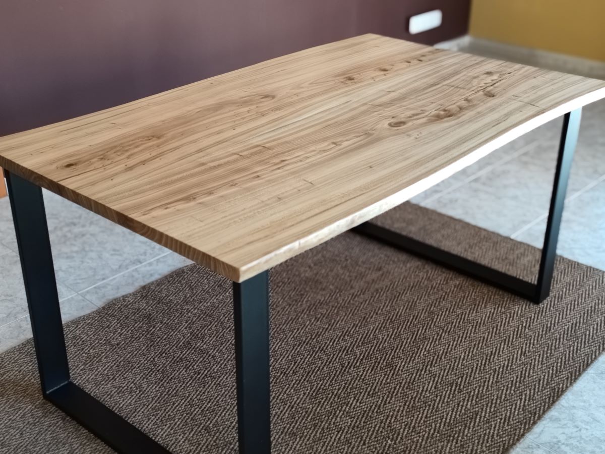 Producto en Stock - Mesa de comedor en madera de Olmo 150x90